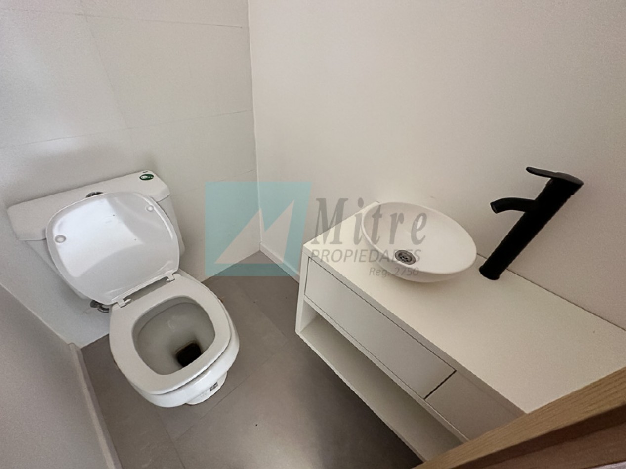 A ESTRENAR SEMIPISO DE 3 AMBIENTES CON COCHERA