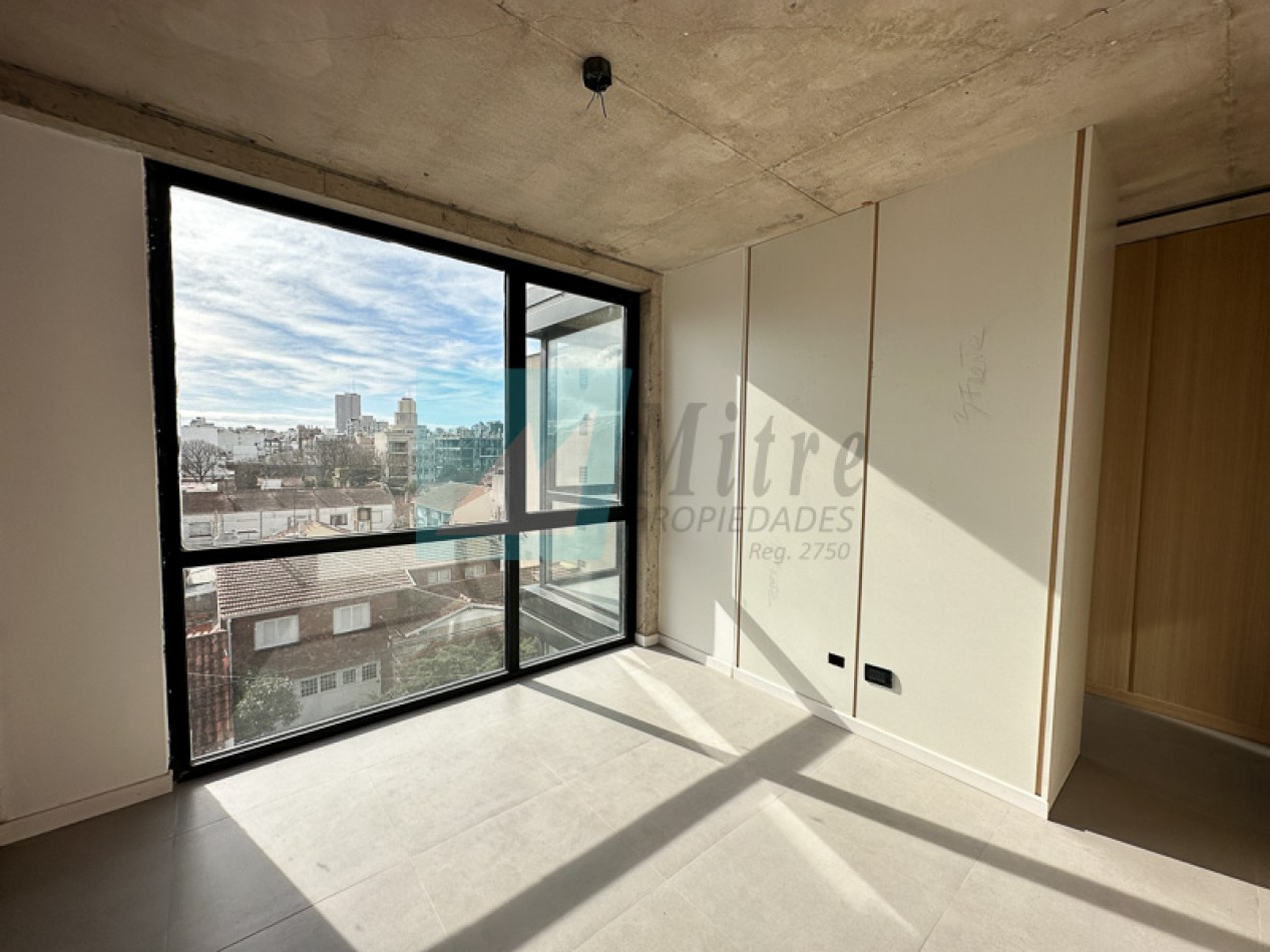 A ESTRENAR SEMIPISO DE 3 AMBIENTES CON COCHERA