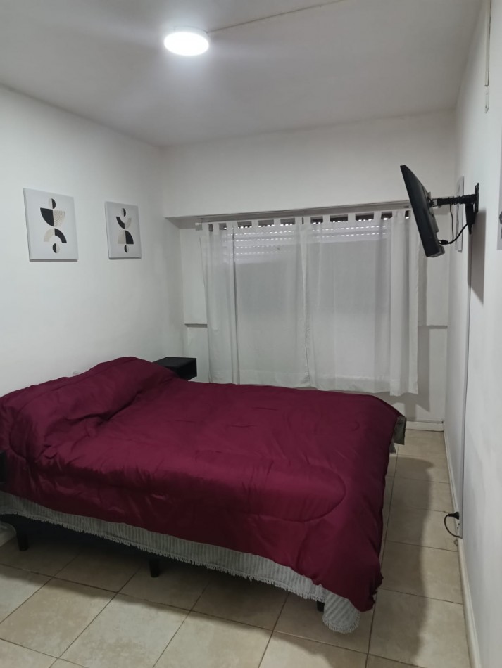 OPORTUNIDAD UNICA!! -  DUPLEX 2  AMBIENTES c/ DEPENDENCIA. CON PATIO, PARRILLA Y GUARDACOCHES CUBIERTO - ZONA CONSTITUCION 