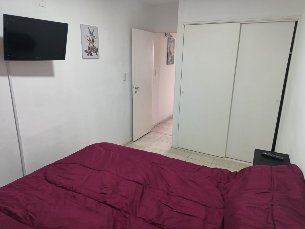 OPORTUNIDAD UNICA!! -  DUPLEX 2  AMBIENTES c/ DEPENDENCIA. CON PATIO, PARRILLA Y GUARDACOCHES CUBIERTO - ZONA CONSTITUCION 