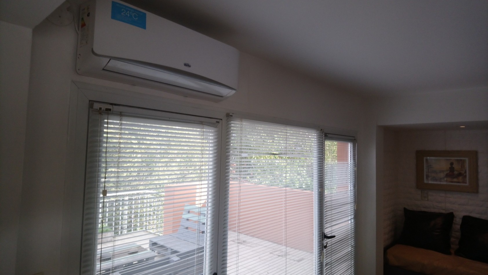 DEPARTAMENTO EN ALQUILER DE MARZO A DICIEMBRE, CON DOS TERRAZAS PROPIAS. PUNTA MOGOTES