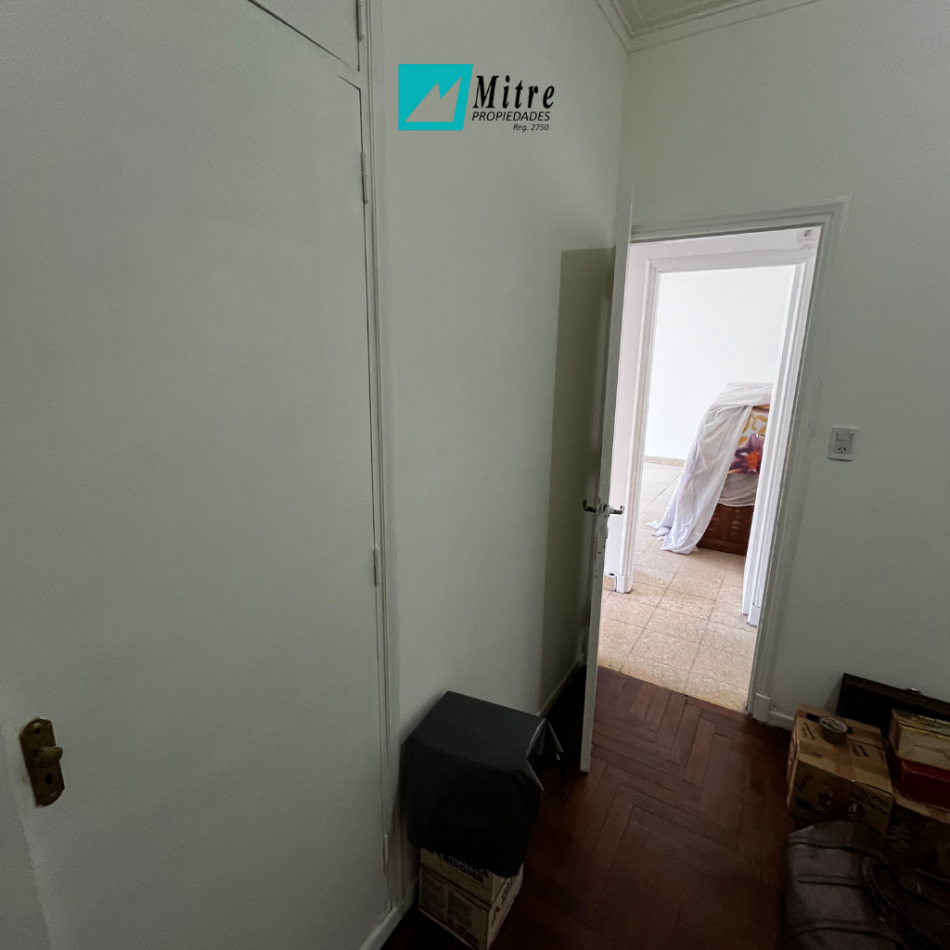 3 AMBIENTES CON DEPENDENCIA A LA CALLE