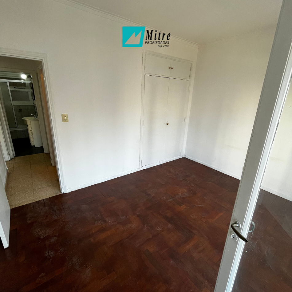 3 AMBIENTES CON DEPENDENCIA A LA CALLE