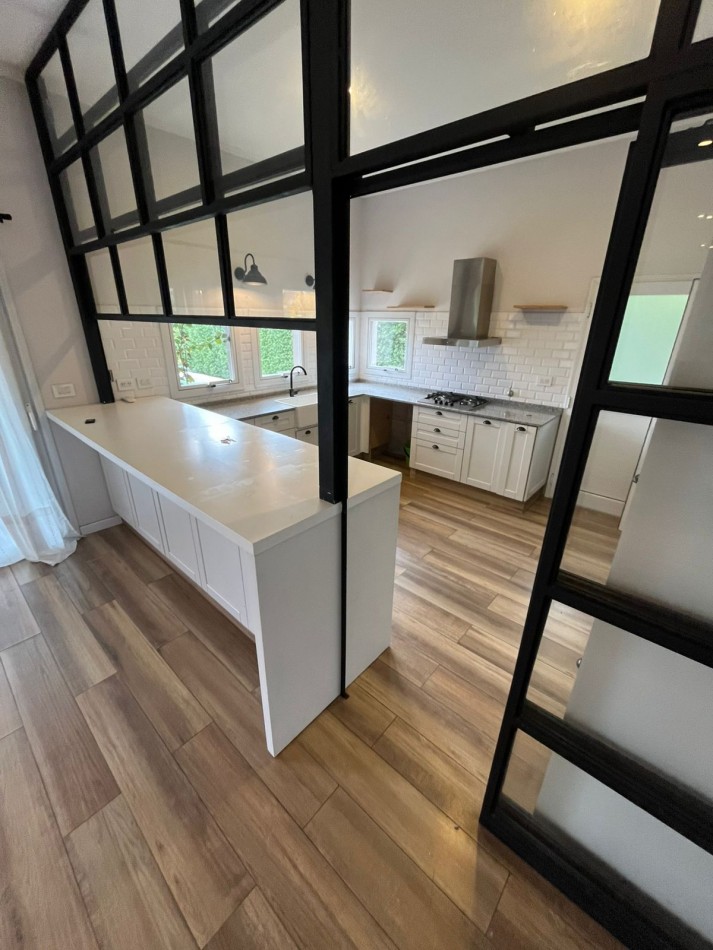 EXCLUSIVA CASA EN ARENAS DEL SUR