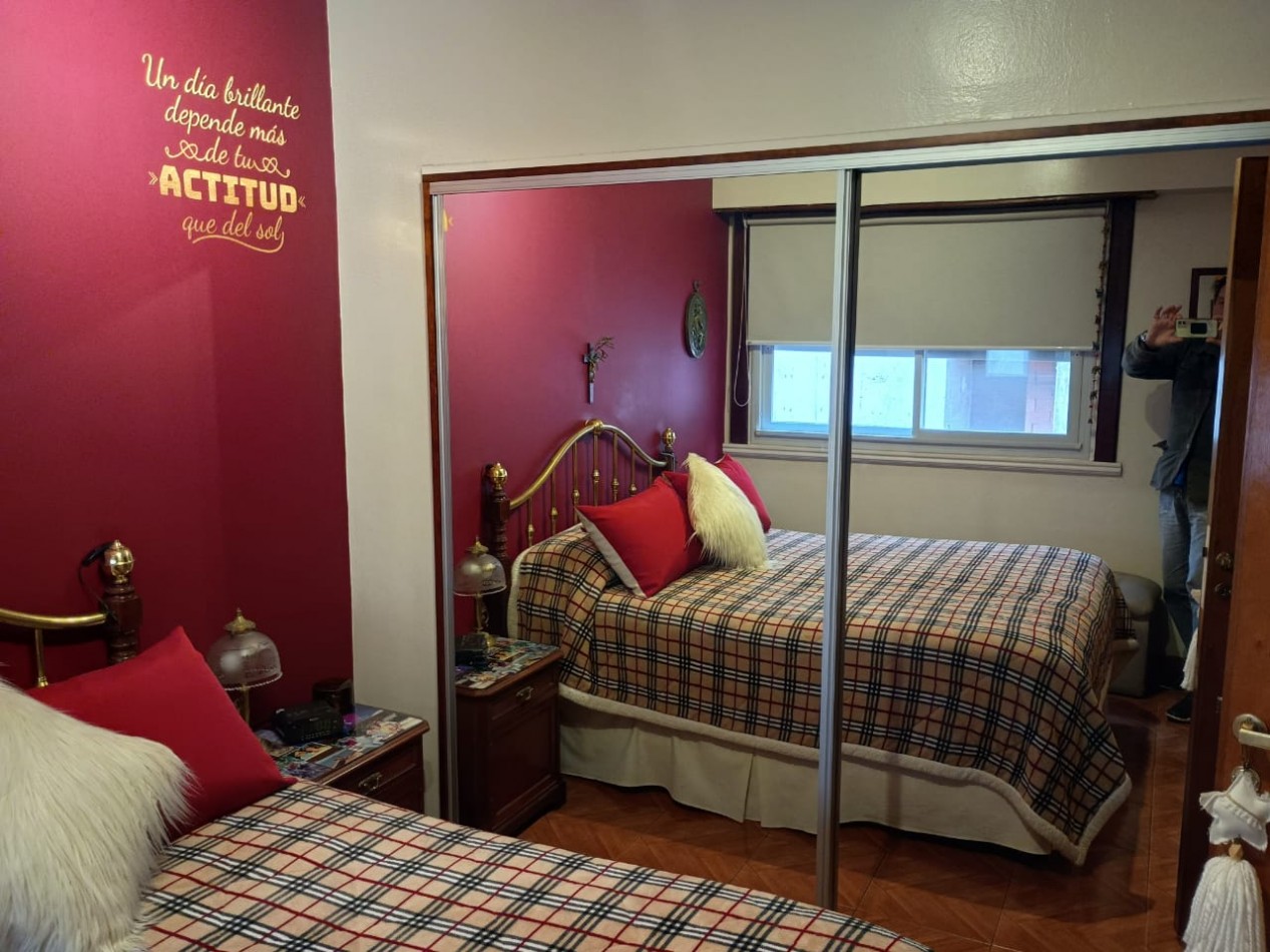 GRAN OPORTUNIDAD!! APTO CREDITO! CHAUVIN - DEPARTAMENTO 4 AMBIENTES 2 BAÑOS. VEREDA DE SOL.  CON COCHERA FIJA, CUBIERTA.