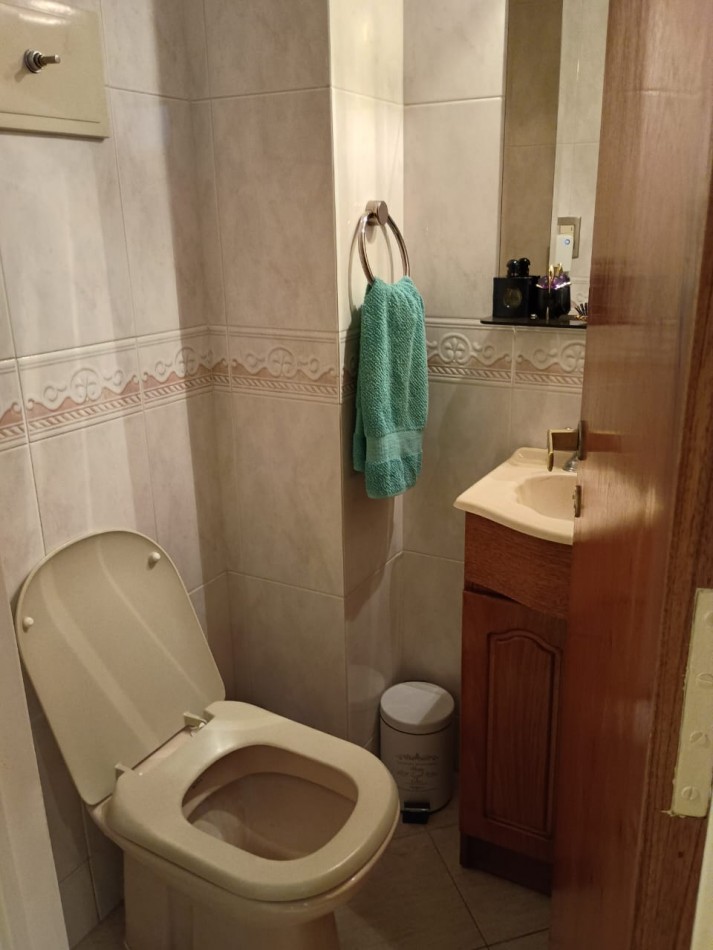 GRAN OPORTUNIDAD!! APTO CREDITO! CHAUVIN - DEPARTAMENTO 4 AMBIENTES 2 BAÑOS. VEREDA DE SOL.  CON COCHERA FIJA, CUBIERTA.