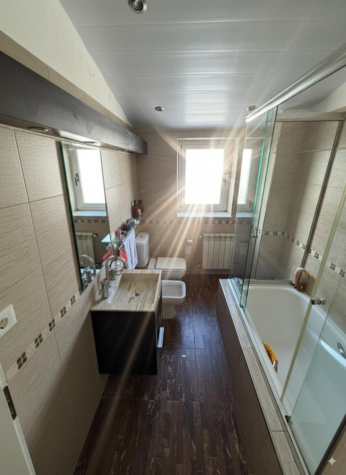 IMPORTANTE CHALET EN ZONA CONSTITUCION