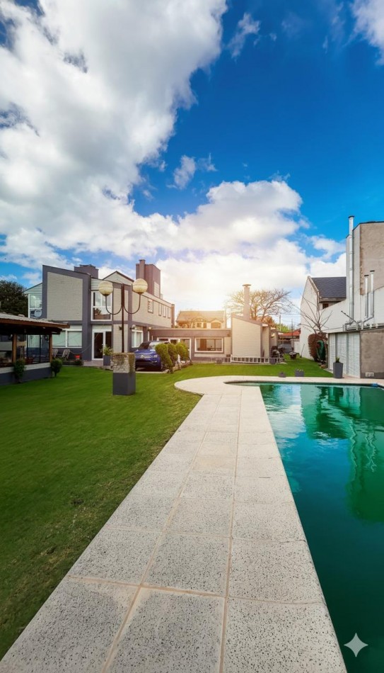 IMPORTANTE CHALET EN ZONA CONSTITUCION