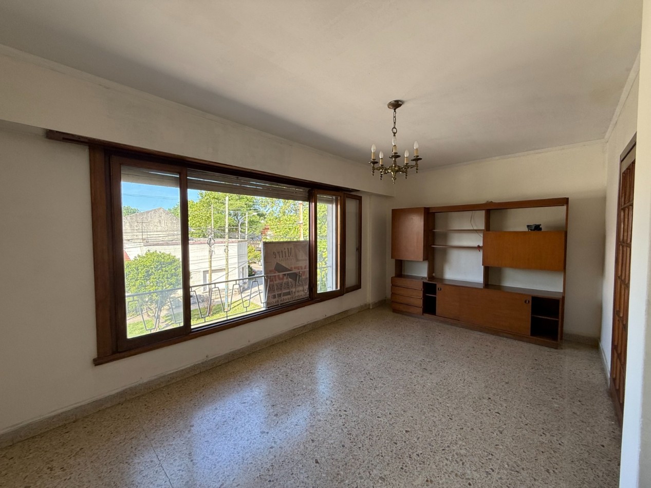 SAN JOSE - PH EN PLANTA ALTA CON GARAGE Y LOCAL CONTIGUO