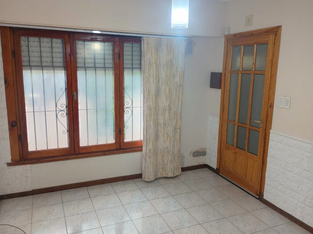 DUPLEX 3 AMBIENTES CON GARAGE 