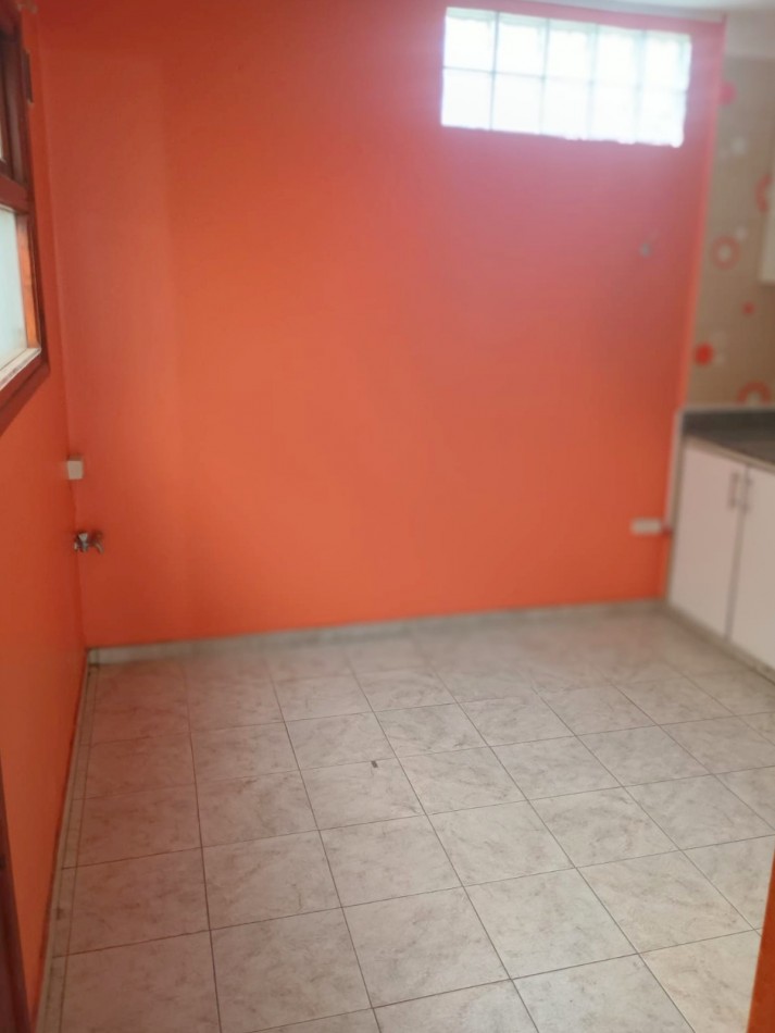 DUPLEX 3 AMBIENTES CON GARAGE 