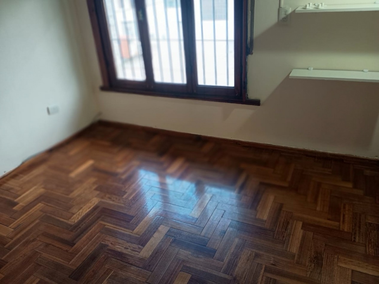 DUPLEX 3 AMBIENTES CON GARAGE 