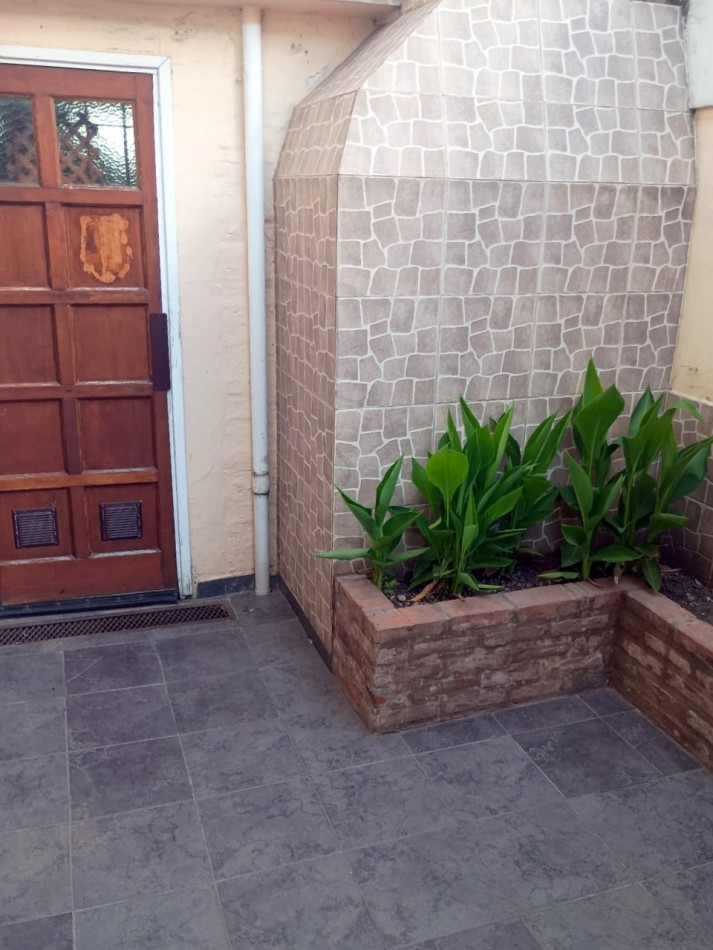 DUPLEX 3 AMBIENTES CON GARAGE 