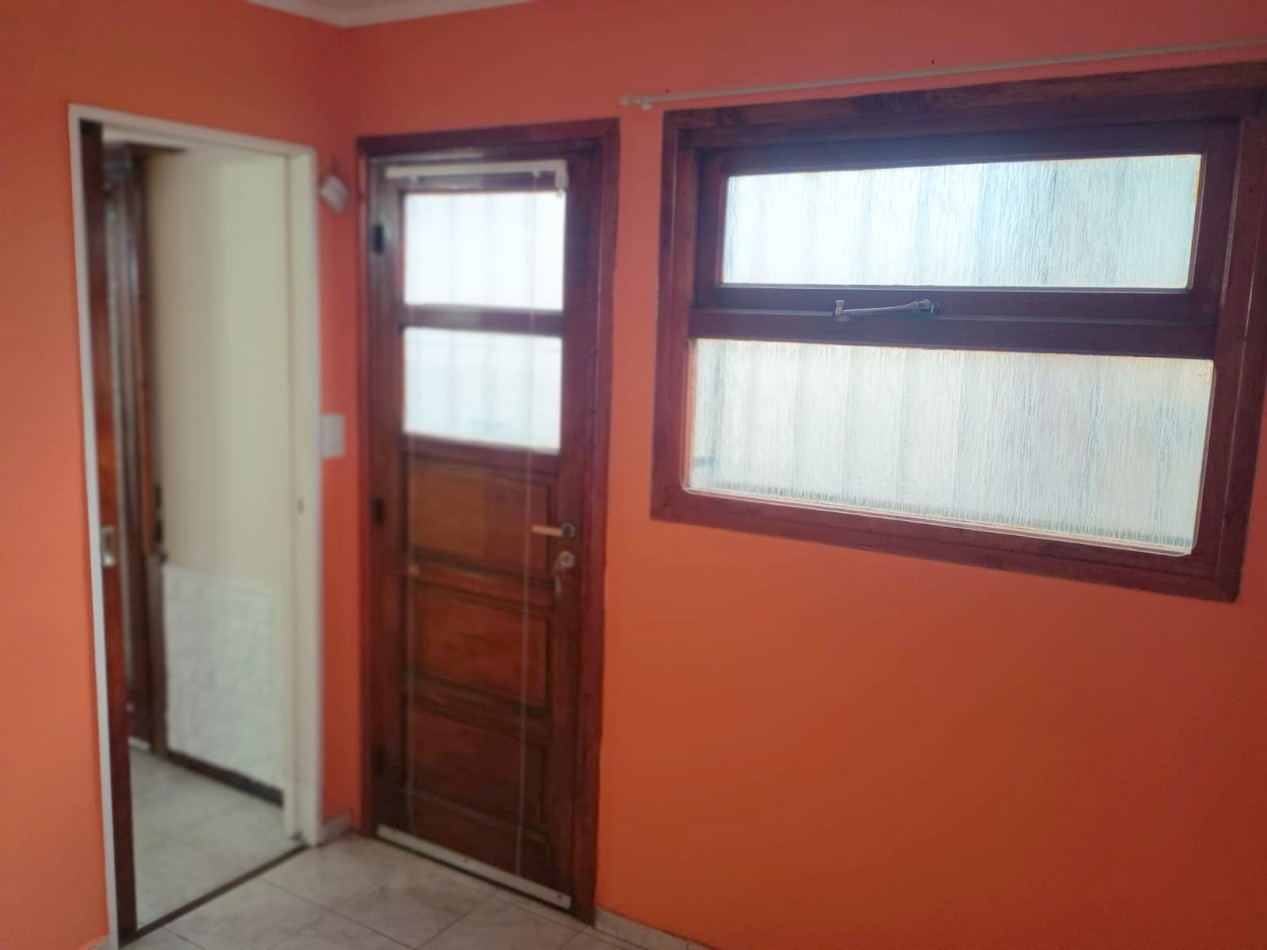 DUPLEX 3 AMBIENTES CON GARAGE 