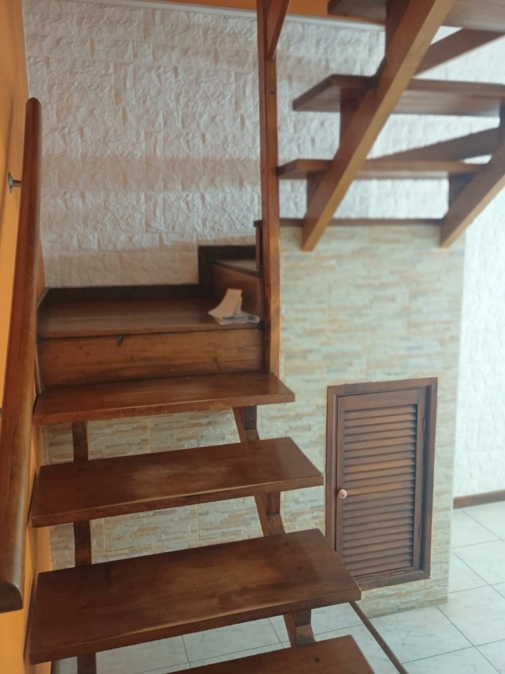 DUPLEX 3 AMBIENTES CON GARAGE 