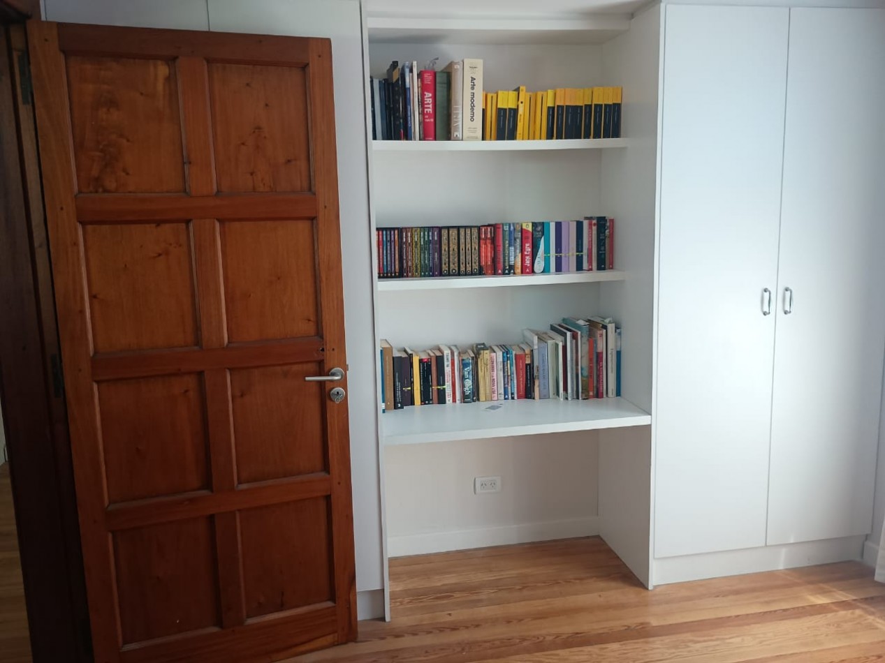 IMPONENTE CHALET EN ARENAS DEL SUR