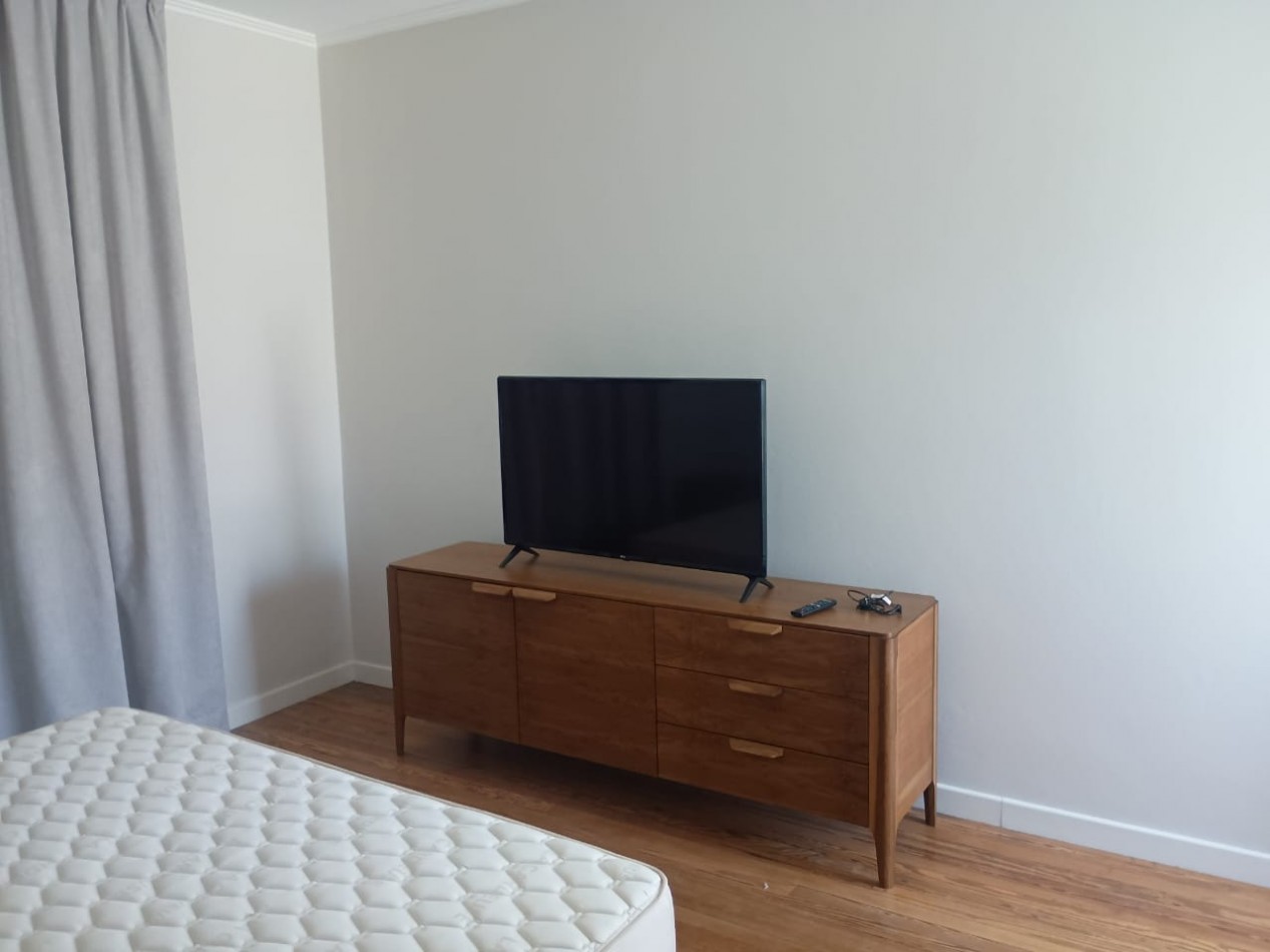 IMPONENTE CHALET EN ARENAS DEL SUR