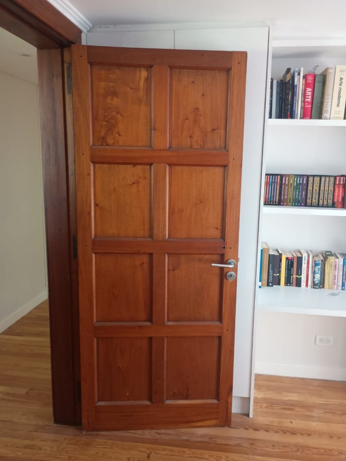 IMPONENTE CHALET EN ARENAS DEL SUR