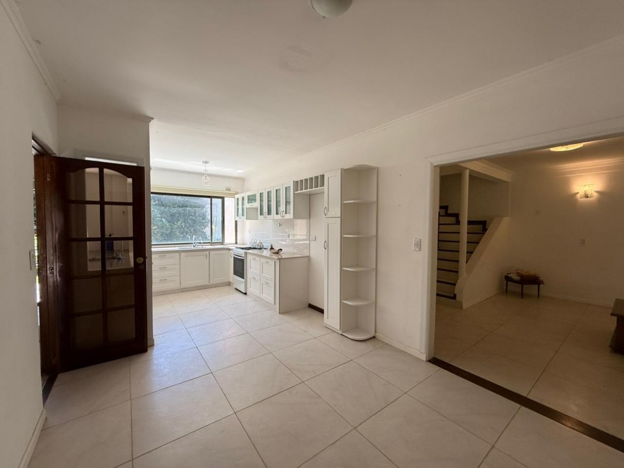 IMPORTANTE CHALET 4 AMBIENTES EN BARRIO CONSTITUCION