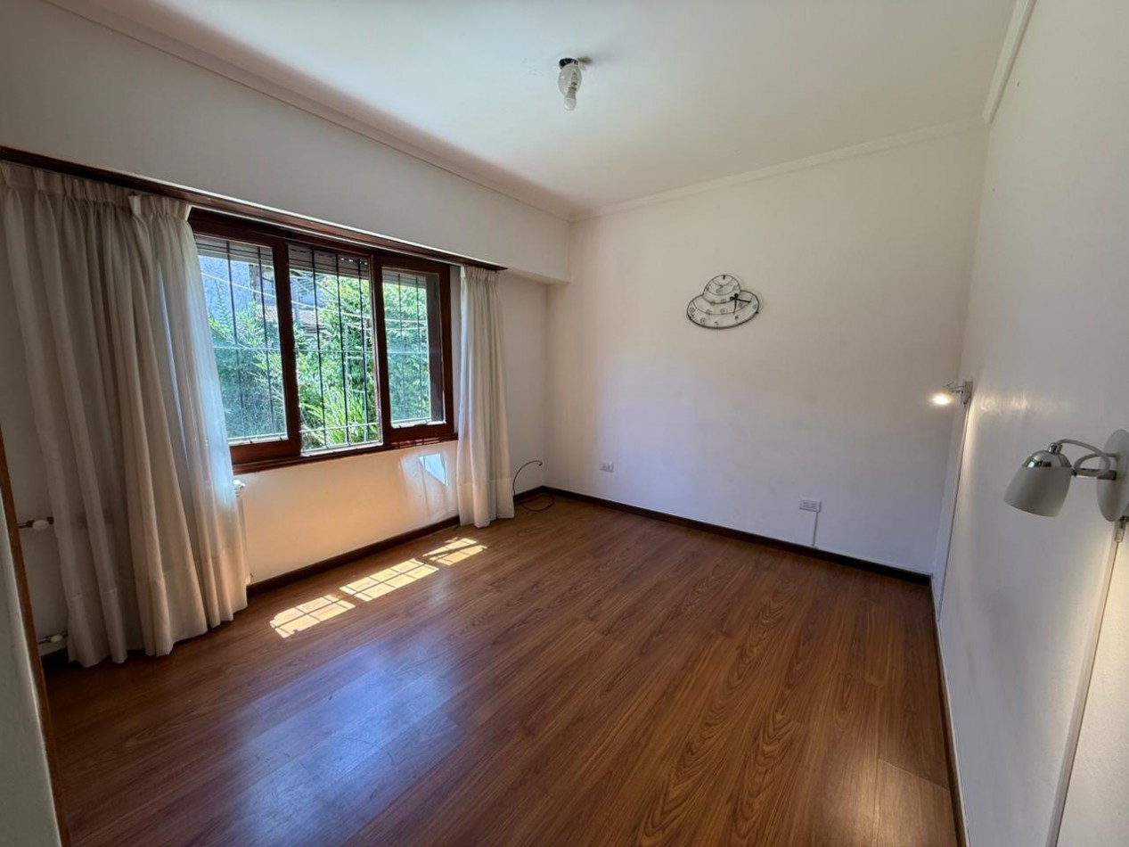 IMPORTANTE CHALET 4 AMBIENTES EN BARRIO CONSTITUCION