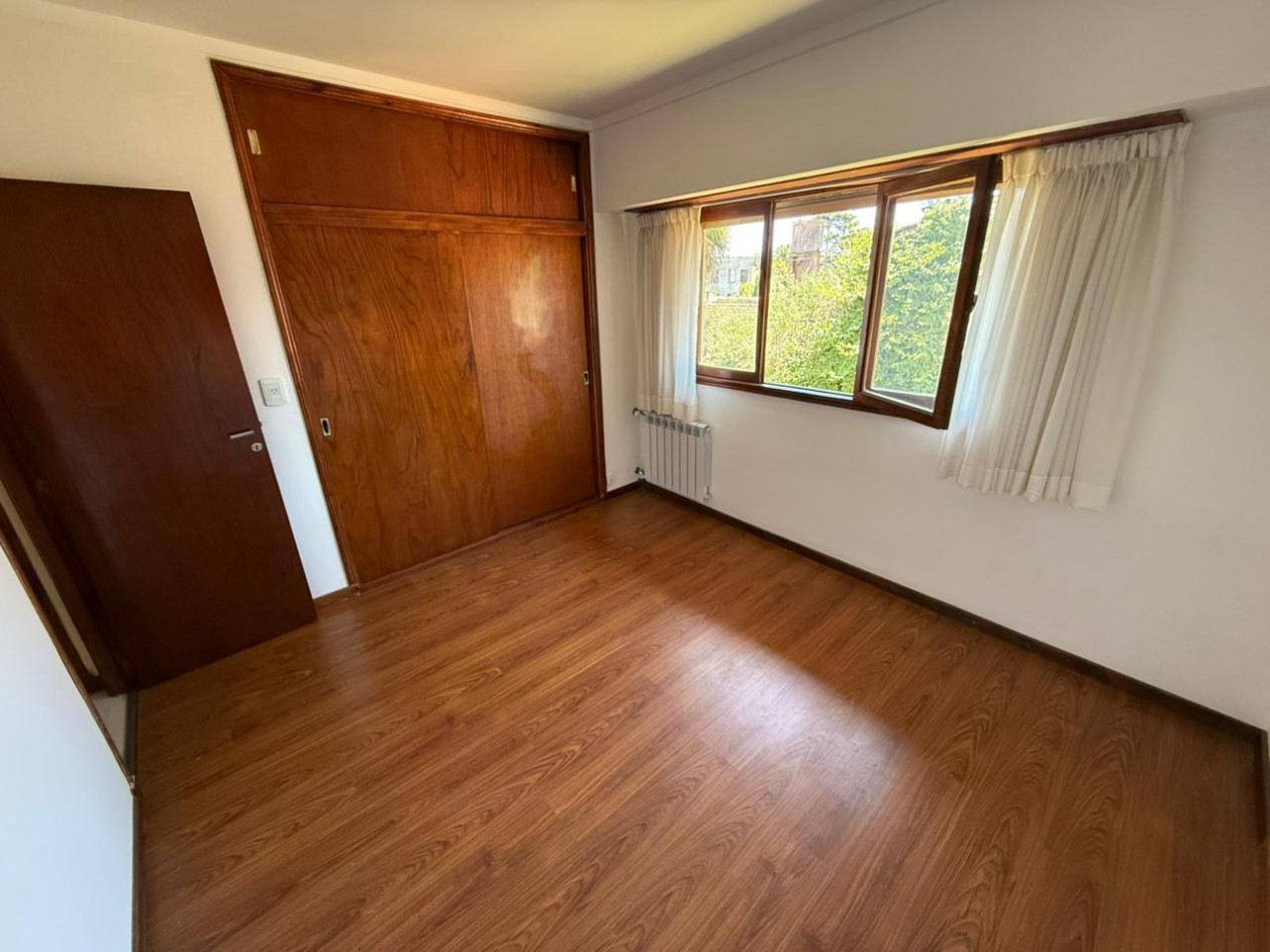 IMPORTANTE CHALET 4 AMBIENTES EN BARRIO CONSTITUCION