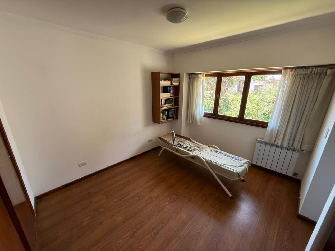 IMPORTANTE CHALET 4 AMBIENTES EN BARRIO CONSTITUCION