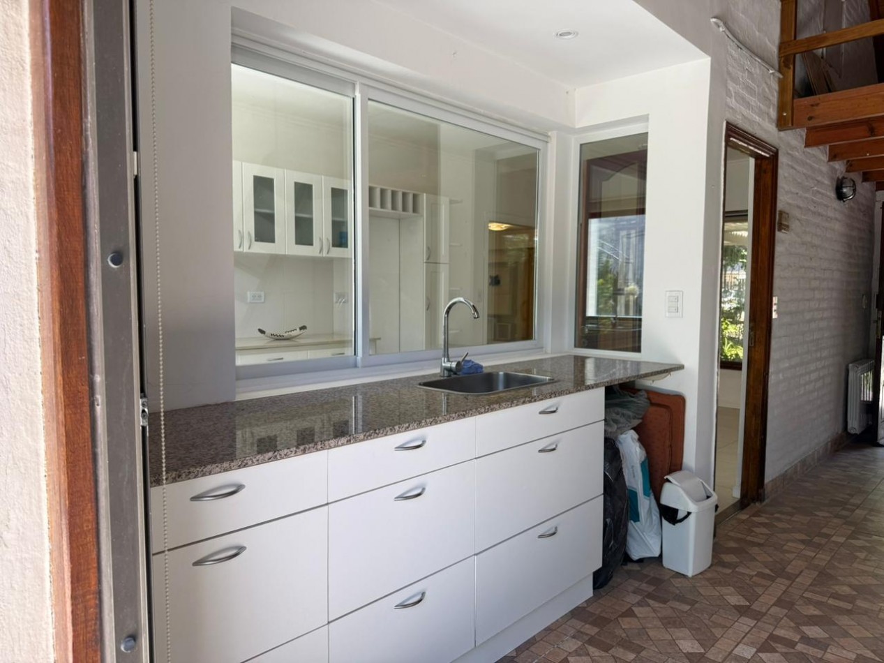 IMPORTANTE CHALET 4 AMBIENTES EN BARRIO CONSTITUCION