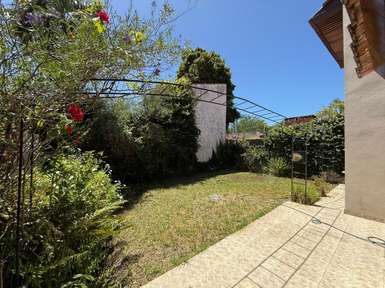 IMPORTANTE CHALET 4 AMBIENTES EN BARRIO CONSTITUCION