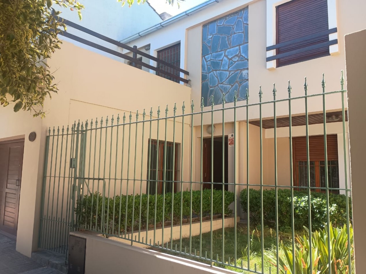 CHALET EN ZONA PERLA NORTE