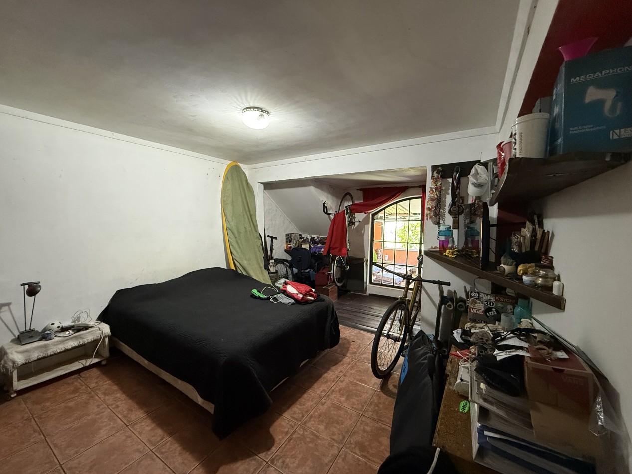 HERMOSO CHALET EN VENTA EN BARRIO LA FLORIDA