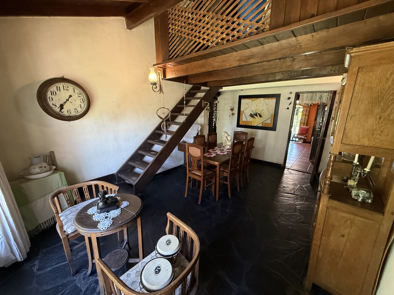 HERMOSO CHALET EN VENTA EN BARRIO LA FLORIDA