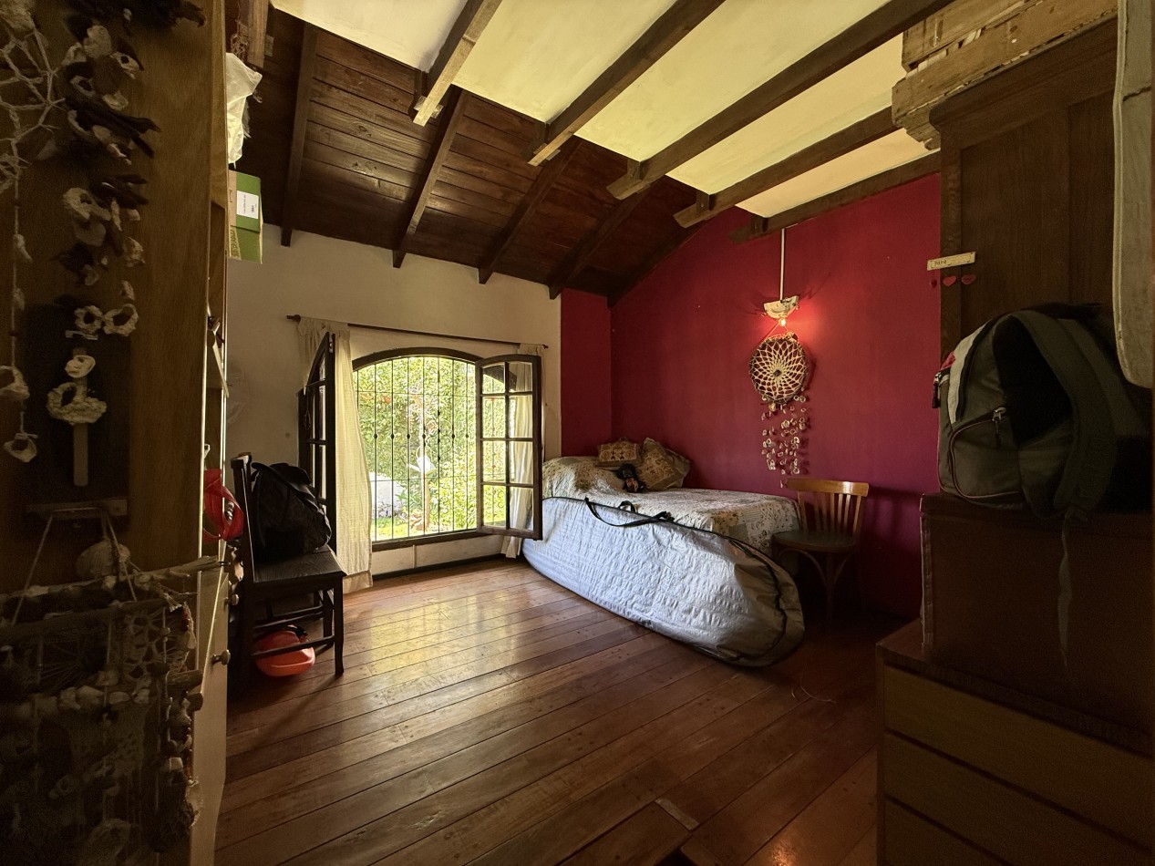 HERMOSO CHALET EN VENTA EN BARRIO LA FLORIDA