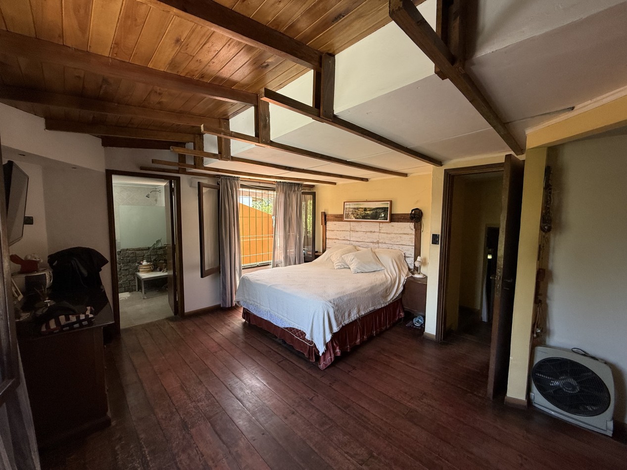 HERMOSO CHALET EN VENTA EN BARRIO LA FLORIDA