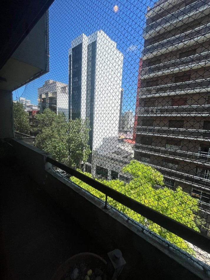 ESPECTACULAR PISO 6 AMBIENTES CON COCHERA - LA PERLA