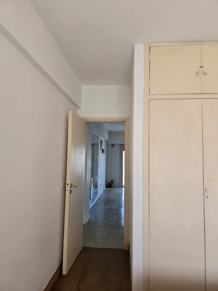 DEPARTAMENTO 2 AMBIENTES EN VENTA, CENTRO A METROS DE PLAZA MITRE
