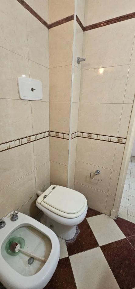 DEPARTAMENTO 2 AMBIENTES EN VENTA, CENTRO A METROS DE PLAZA MITRE