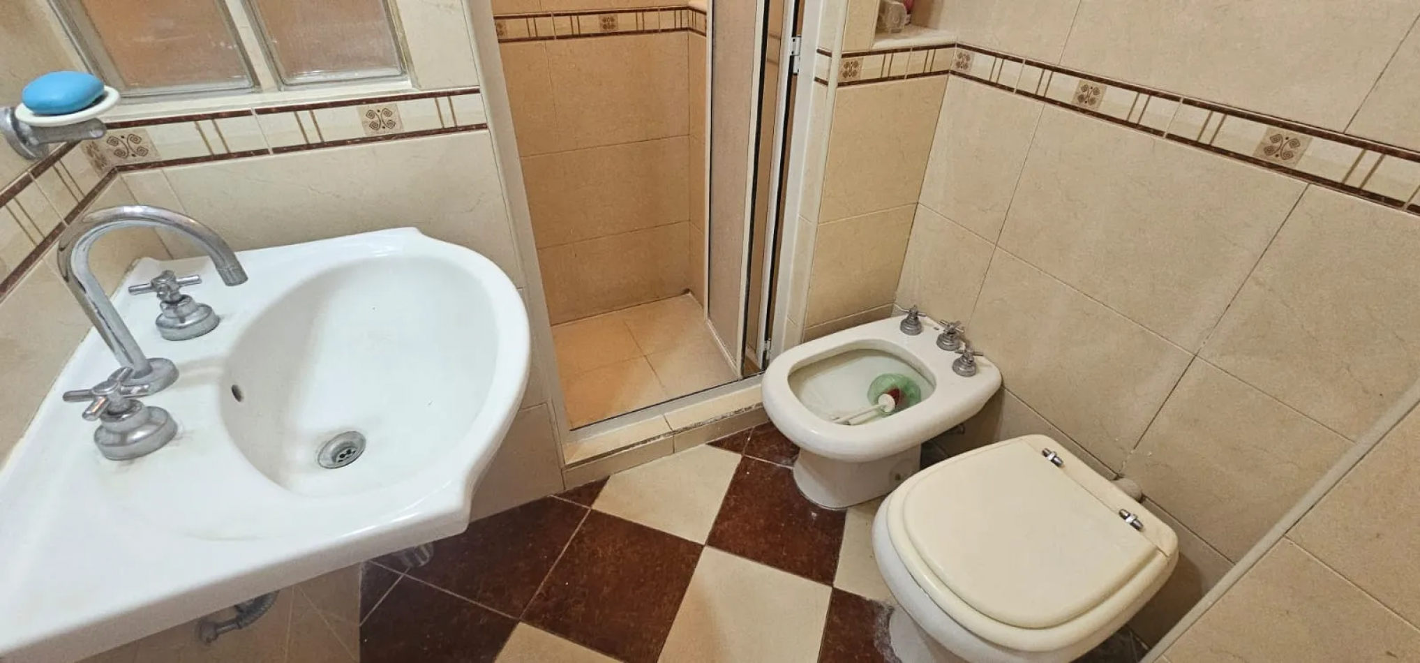 DEPARTAMENTO 2 AMBIENTES EN VENTA, CENTRO A METROS DE PLAZA MITRE