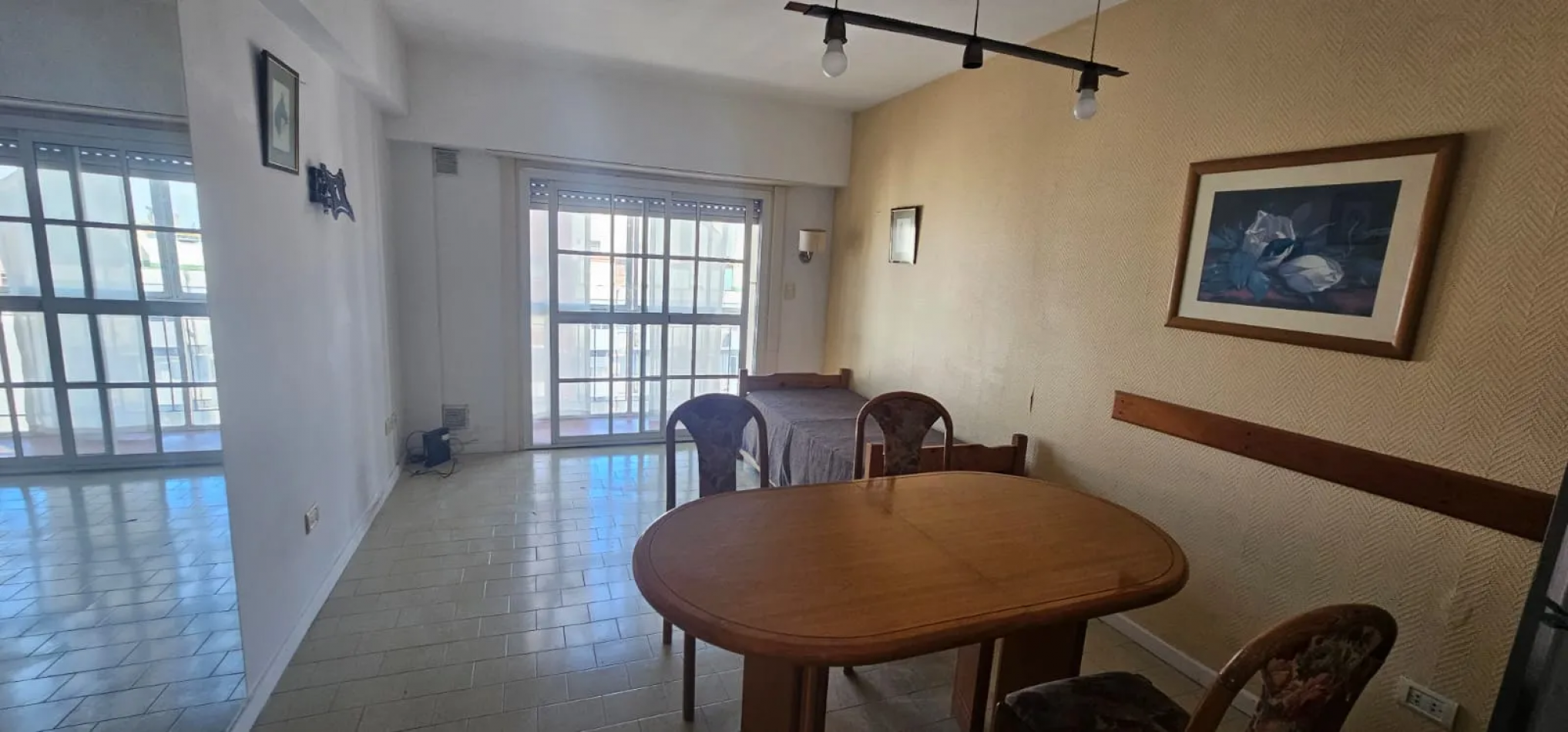 DEPARTAMENTO 2 AMBIENTES EN VENTA, CENTRO A METROS DE PLAZA MITRE