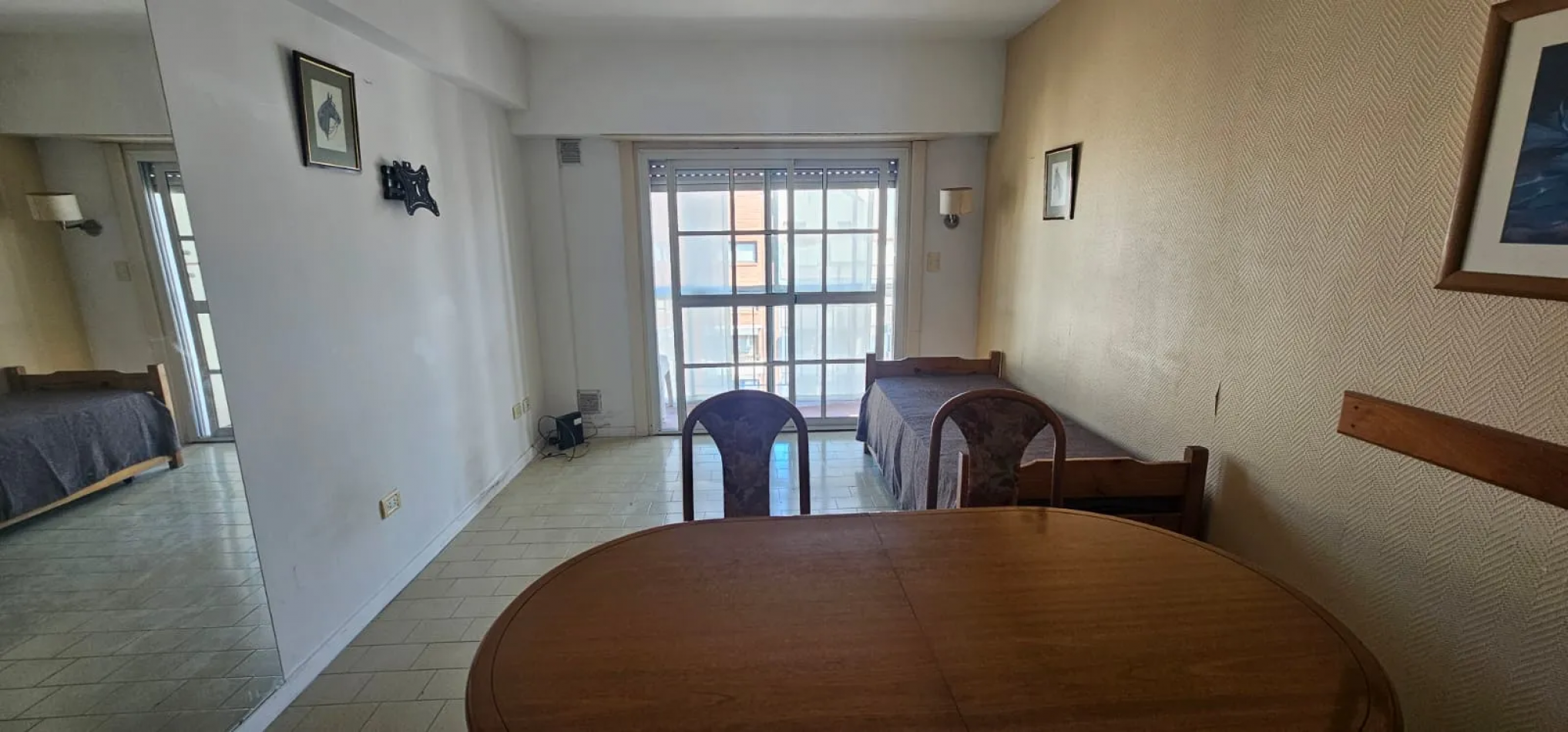 DEPARTAMENTO 2 AMBIENTES EN VENTA, CENTRO A METROS DE PLAZA MITRE
