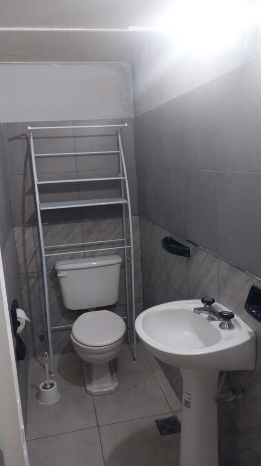 PH 1 AMBIENTE EN ALQUILER ZONA MATERNO