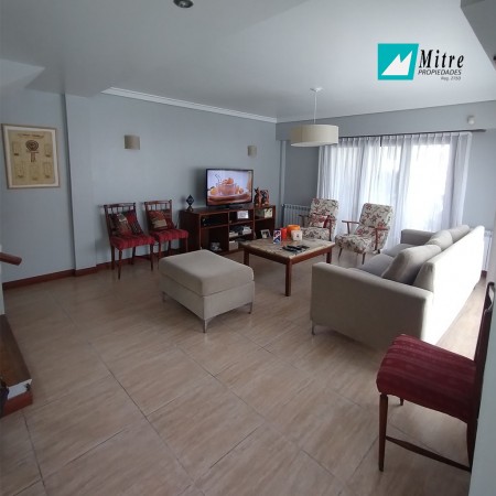 CASA EN VENTA -  PINOS DE ANCHORENA