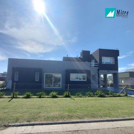 CASA EN VENTA - TIERRAS DEL MAR