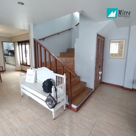 CASA EN VENTA -  PINOS DE ANCHORENA
