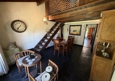 HERMOSO CHALET EN VENTA EN BARRIO LA FLORIDA