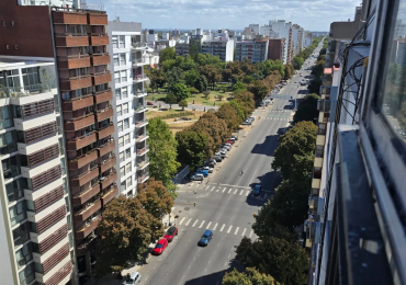 DEPARTAMENTO 2 AMBIENTES EN VENTA, CENTRO A METROS DE PLAZA MITRE