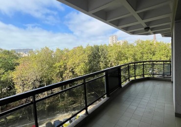 DEPARTAMENTO 4 AMBIENTES CON BALCON A LA CALLE
